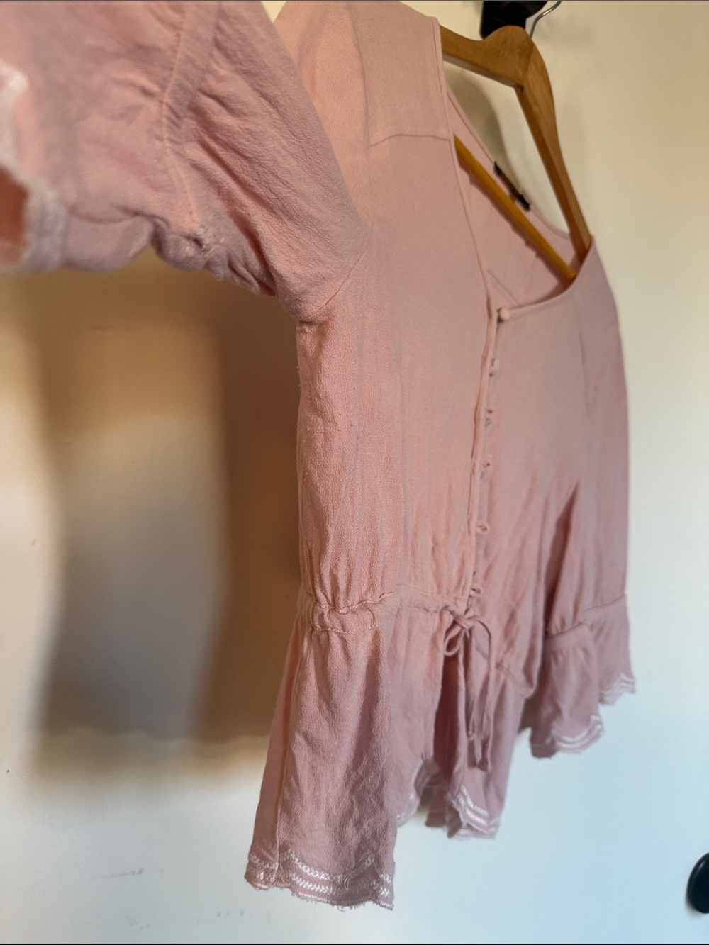 Furor Elements Womens XL Dusty Rose Peplum Blouse Scalloped Embroidered Top - Picture 6 of 8